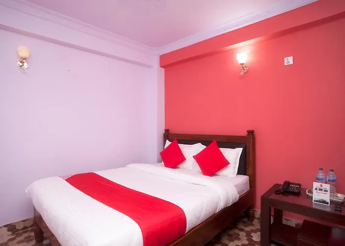 Oyo 622 Khotang Hotel 3*